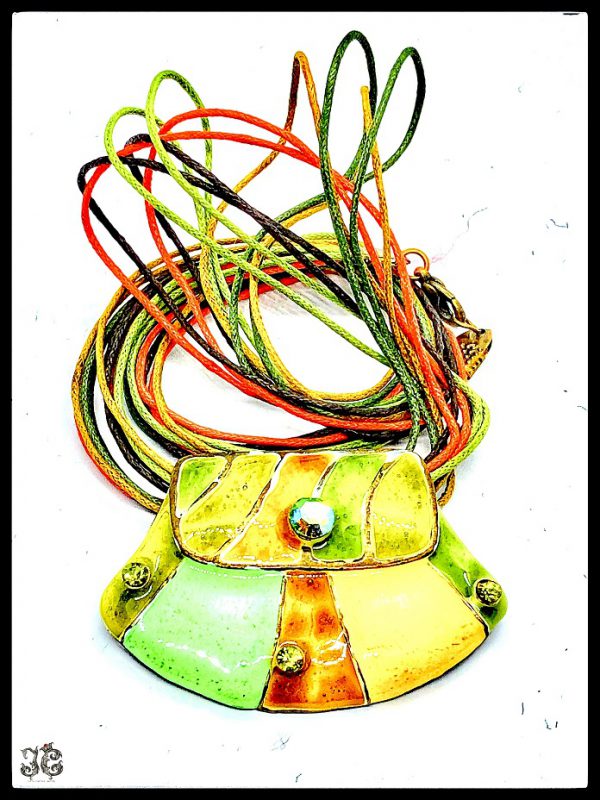 Zöld köves tűzzománc táska nyaklánc