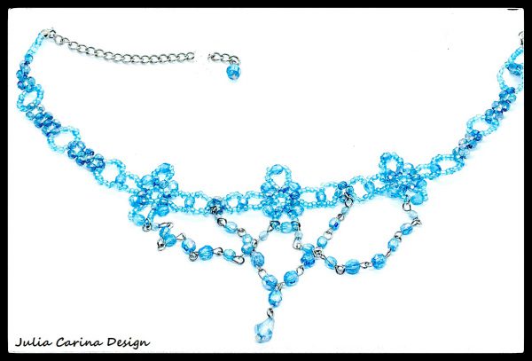 Kék gyöngy virágos láncos nyaklánc