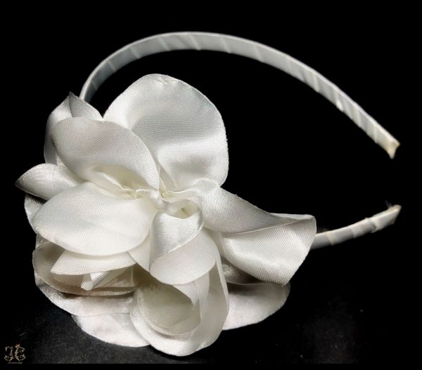 Fehér selyem rózsa hajpánt