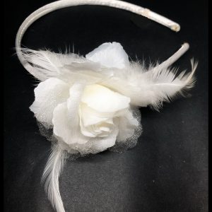 Fehér tollas rózsa hajpánt