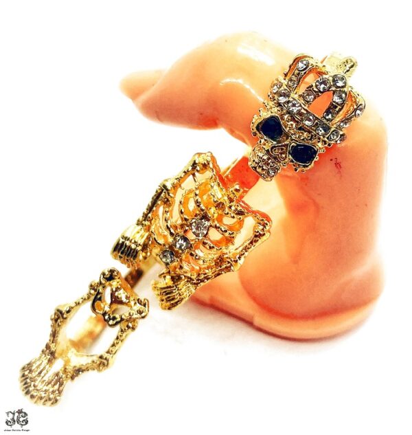 Arany köves koronás csontváz három ujjas gyűrű
