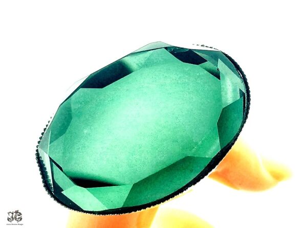 Zöld ovális csiszolt üveg kő gyűrű