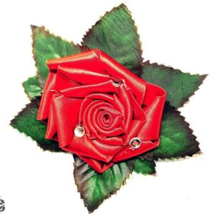 Piros köves selyem rózsa kitűző