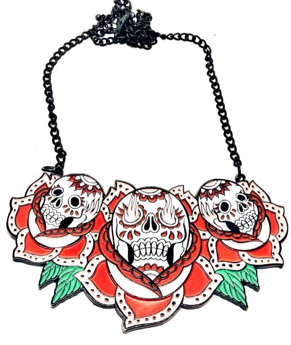 Piros rózsás koponyás tattoo nyaklánc