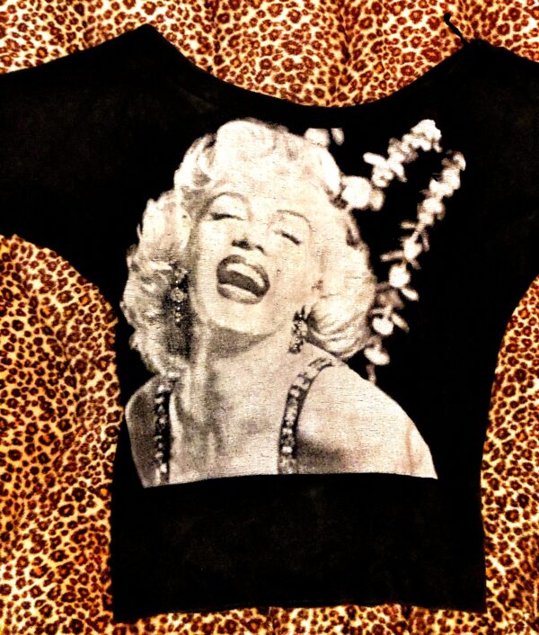 Marilyn Monroe fekete pulcsi S