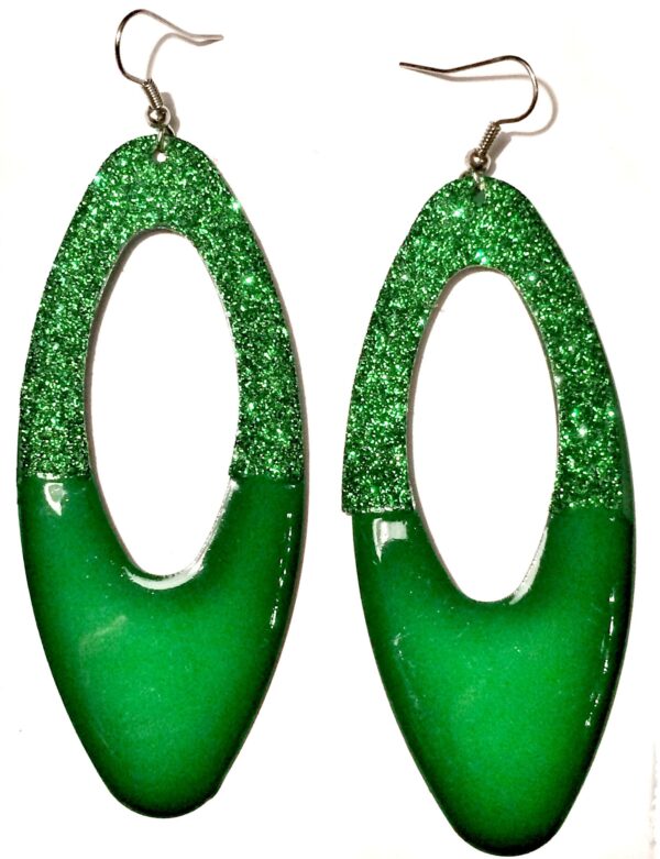 Zöld fém csillámos ovális fülbevaló