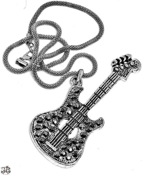 Köves gitár medálos kígyó nyaklánc