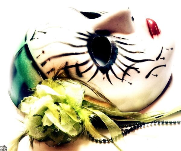 Zöld rózsás halott porcelán baba maszk